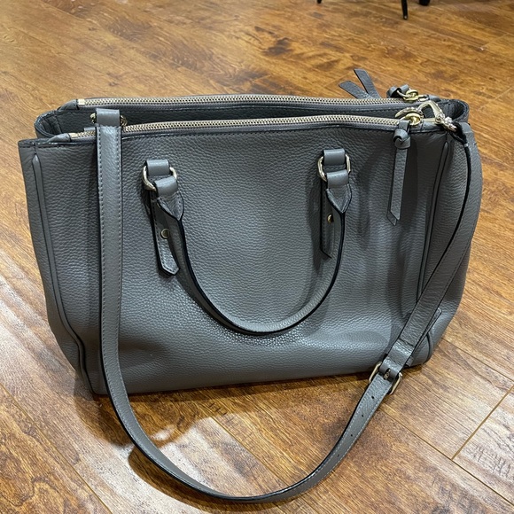 Kate Spade Grey Leather Handbag with shoulder strap - Picture 2 of 8